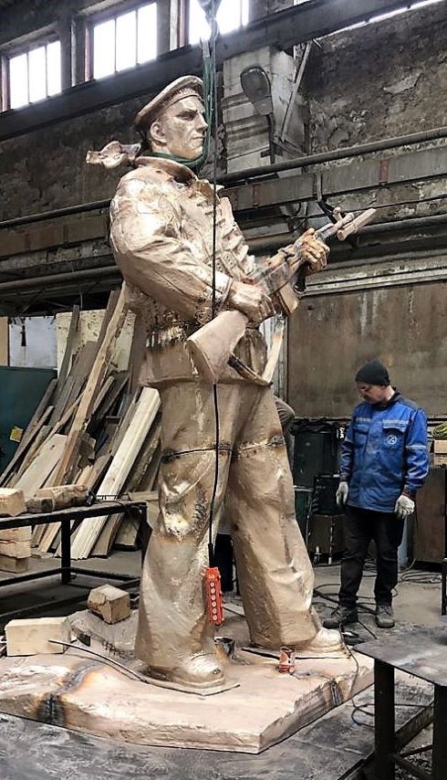 Отливка памятника из бронзы