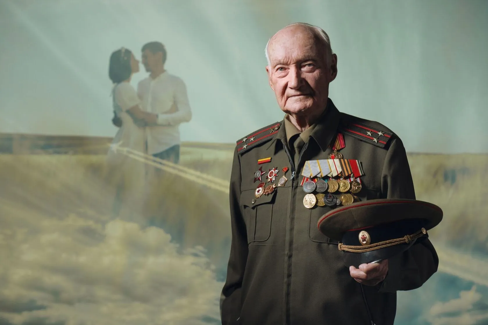 На снимке: гвардии полковник в отставке Кирилл Александрович Семёнов.