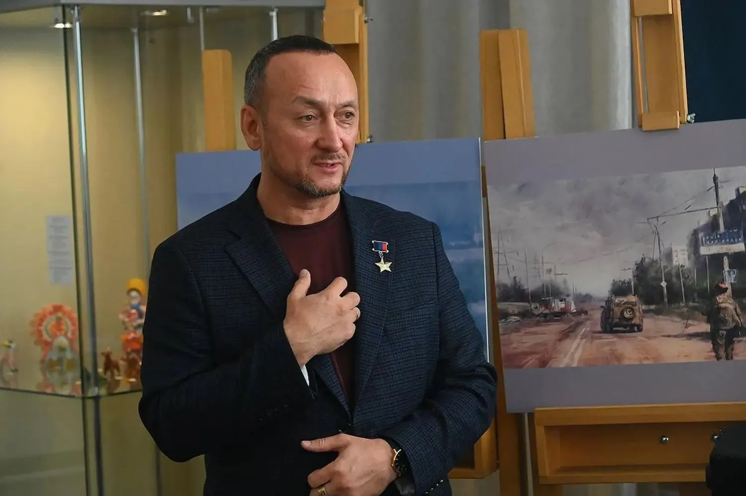 На снимке: Герой Донецкой Народной Республики Евгений Смирнов.
